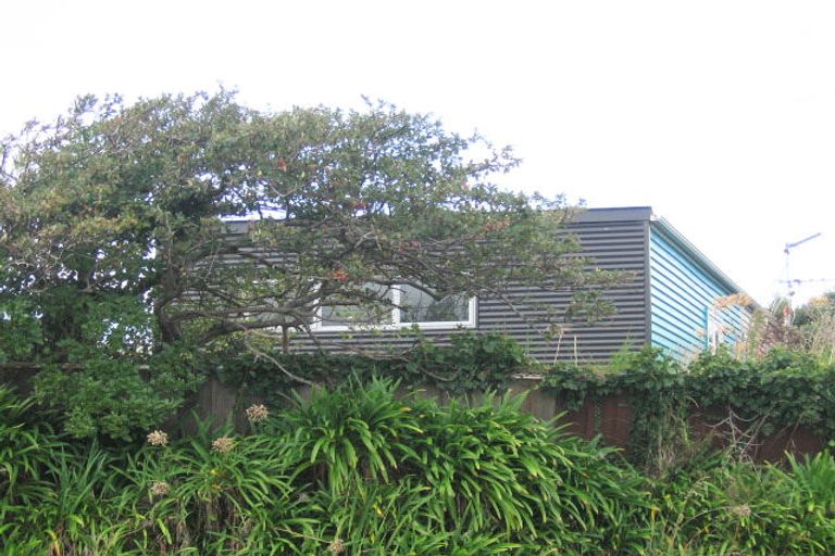 Photo of property in 9 Mahana Road, Paraparaumu Beach, Paraparaumu, 5032