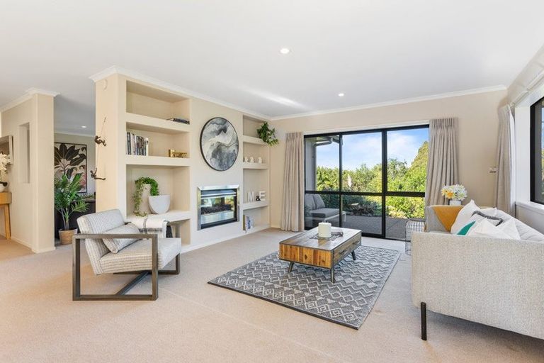 Photo of property in 114 Vaughans Road, Long Bay, Albany, 0792