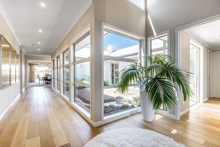 Photo of property in 28 Clifton Road, Whitford, Howick, 2571