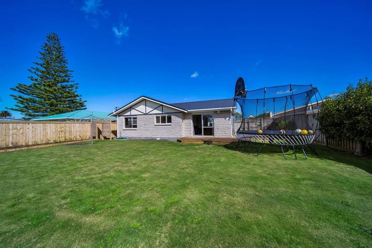 Photo of property in 38 Murray Avenue, Hawera, 4610