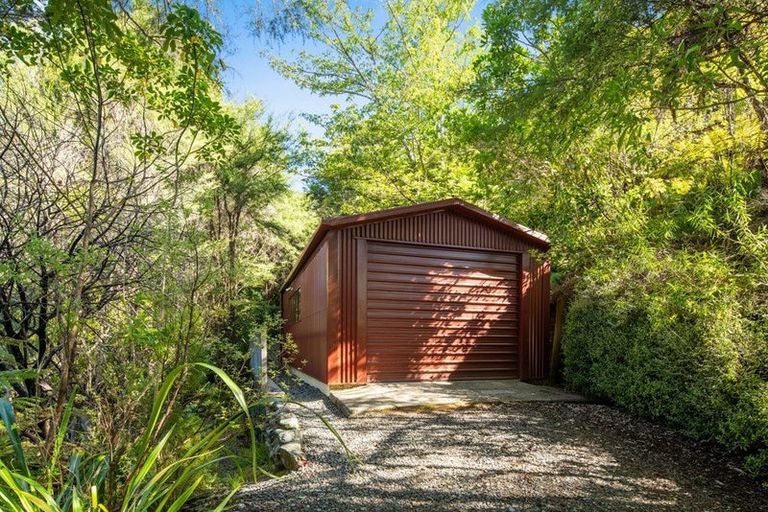 Photo of property in 542 Moetapu Bay Road, Moetapu Bay, Picton, 7282