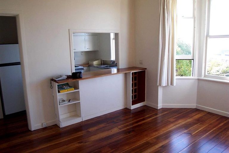 Photo of property in 12 Springfield Terrace, Kelburn, Wellington, 6012