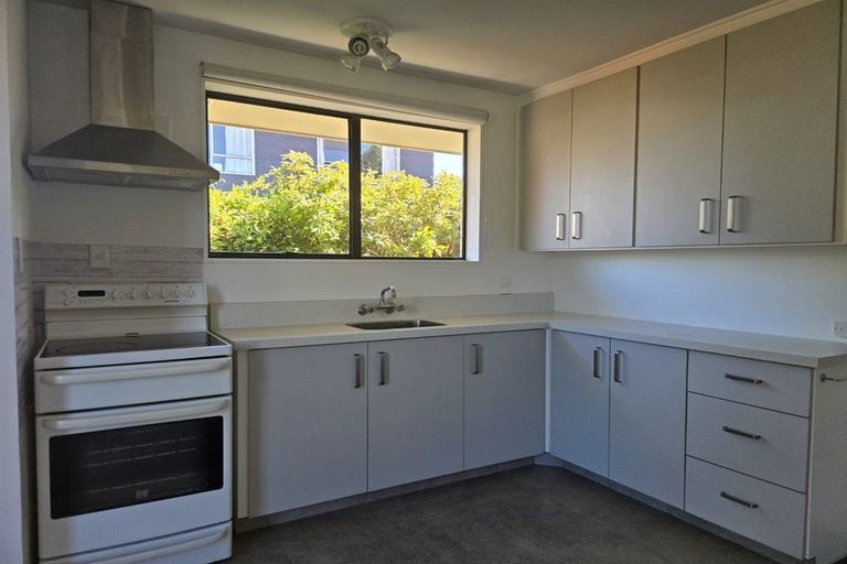 Photo of property in 1/23b Juniper Place, Burnside, Christchurch, 8053