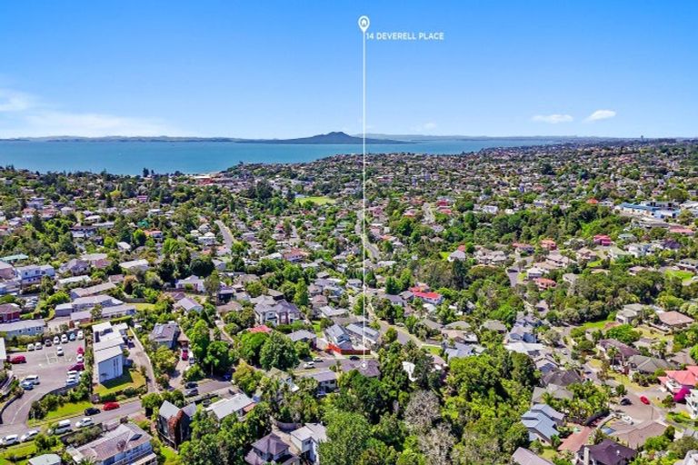 Photo of property in 14 Deverell Place, Northcross, Auckland, 0632