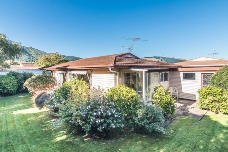 Photo of property in 39a Sylvan Avenue, Waikanae, 5036