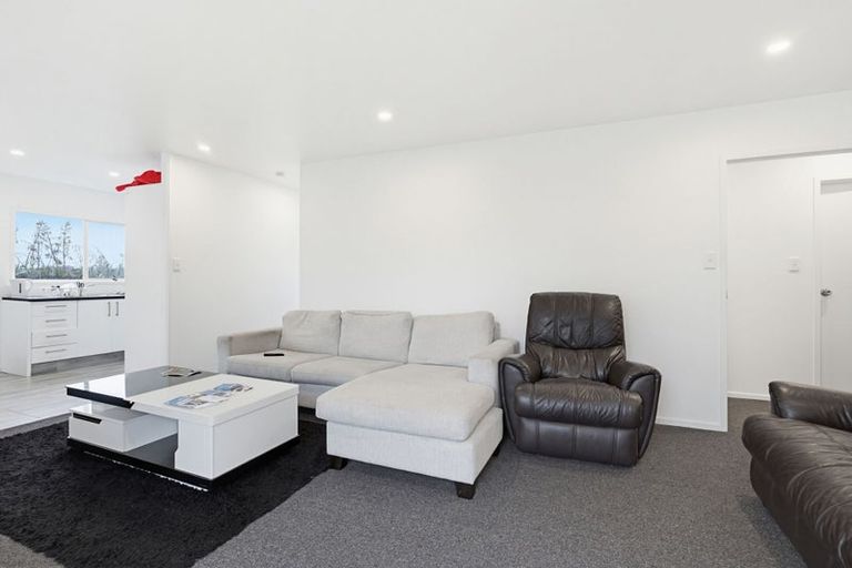 Photo of property in 34b Secretariat Place, Randwick Park, Auckland, 2105