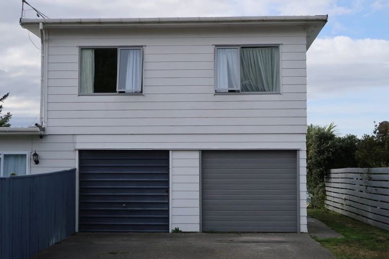 Photo of property in 37b Acacia Avenue, Maungaraki, Lower Hutt, 5010