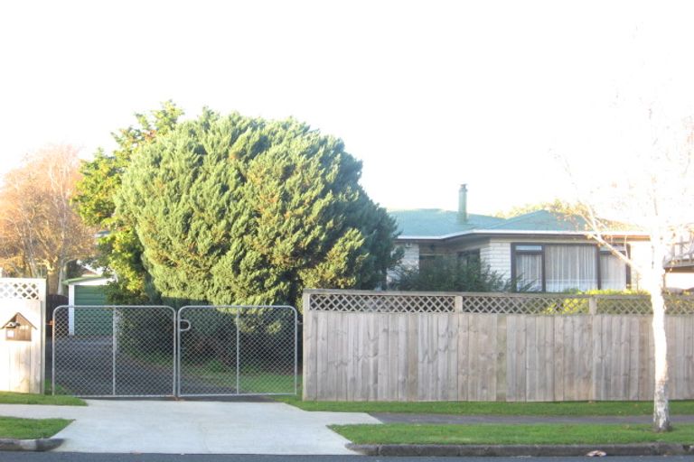 Photo of property in 155 Rowandale Avenue, Manurewa, Auckland, 2102