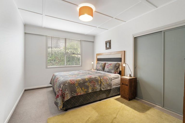Photo of property in 104 Beverley Terrace, Whangamata, 3620