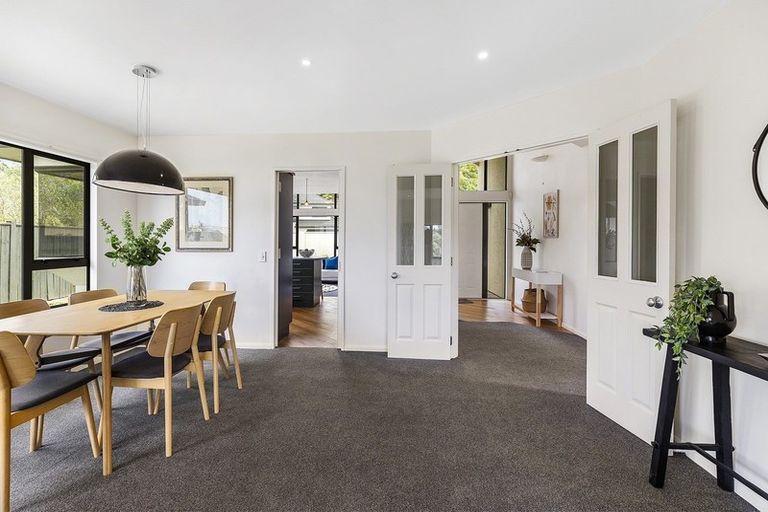 Photo of property in 11 Waterhouse Drive, Brooklyn, Wellington, 6021