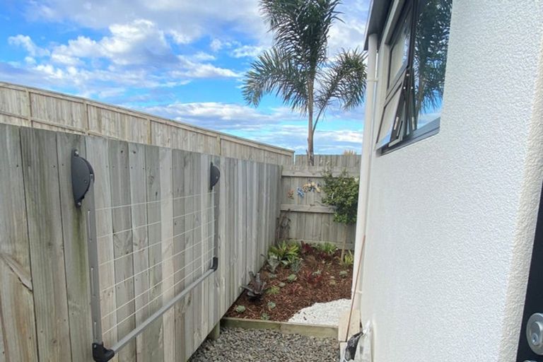 Photo of property in 12/18 Ashley Place, Papamoa Beach, Papamoa, 3118