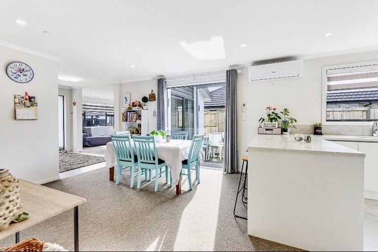 Photo of property in 8 Kaaka Street, Cambridge, 3434