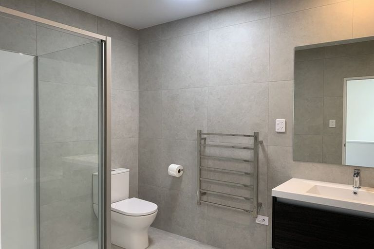 Photo of property in 18 Hema Road, Hobsonville, Auckland, 0616