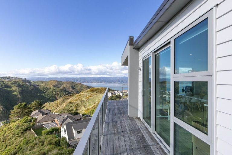 Photo of property in 8 Imran Terrace, Khandallah, Wellington, 6035