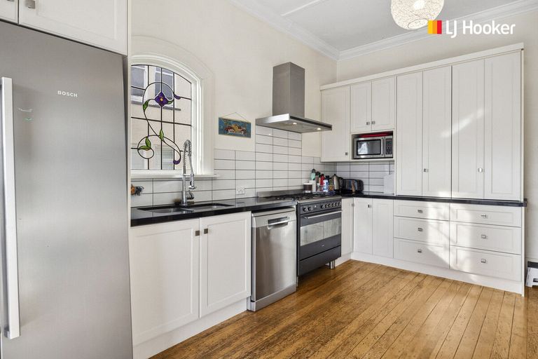 Photo of property in 155 Victoria Road, Saint Clair, Dunedin, 9012