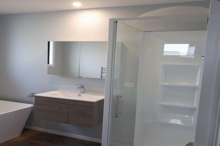 Photo of property in 28 Mattingley Street, Aranui, Christchurch, 8061