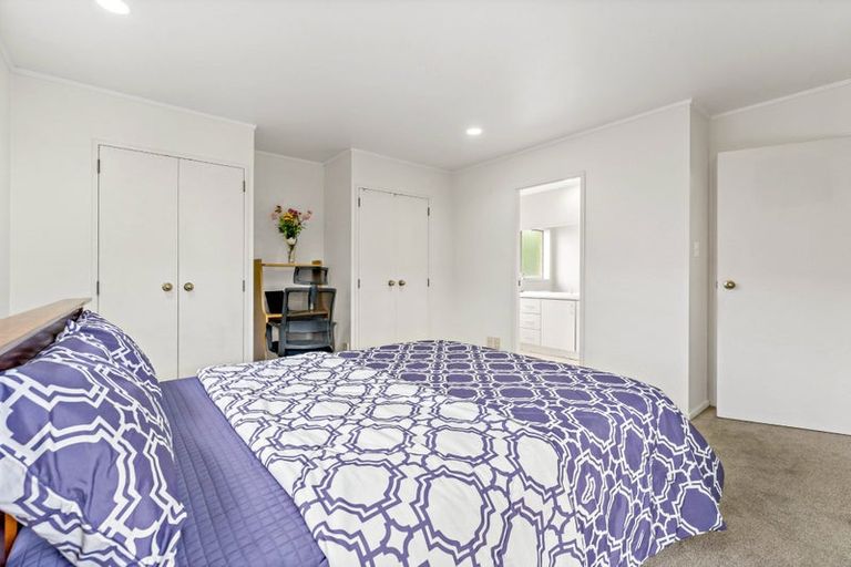 Photo of property in 1/238 Botany Road, Golflands, Auckland, 2013