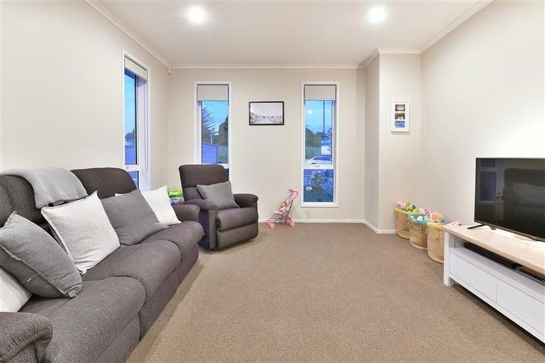 Photo of property in 18 Bankside Road, Silverdale, 0932