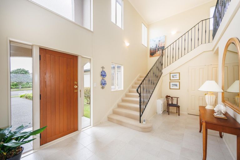 Photo of property in 144 Pacific Drive, Fitzherbert, Palmerston North, 4410