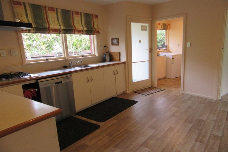 Photo of property in 6 Ilkley Place, Ilam, Christchurch, 8041