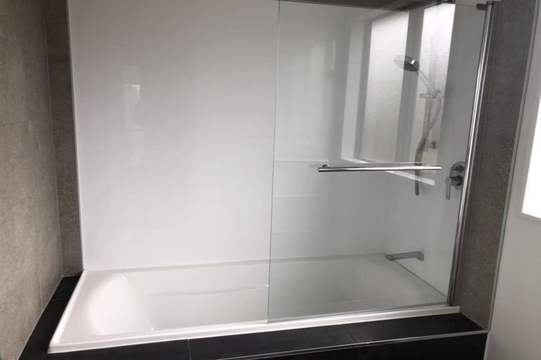 Photo of property in 2/65 Kuaka Crescent, Bromley, Christchurch, 8062