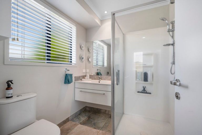 Photo of property in 1 Matariki View, Welcome Bay, Tauranga, 3112