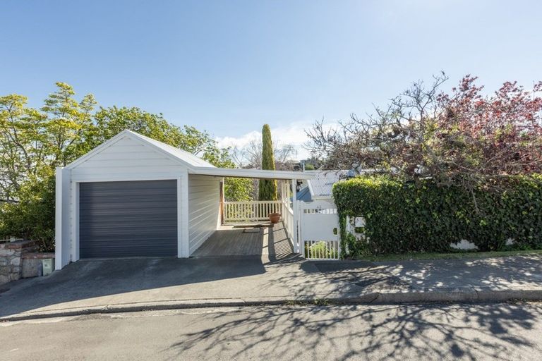 Photo of property in 43 May Avenue, Hospital Hill, Napier, 4110