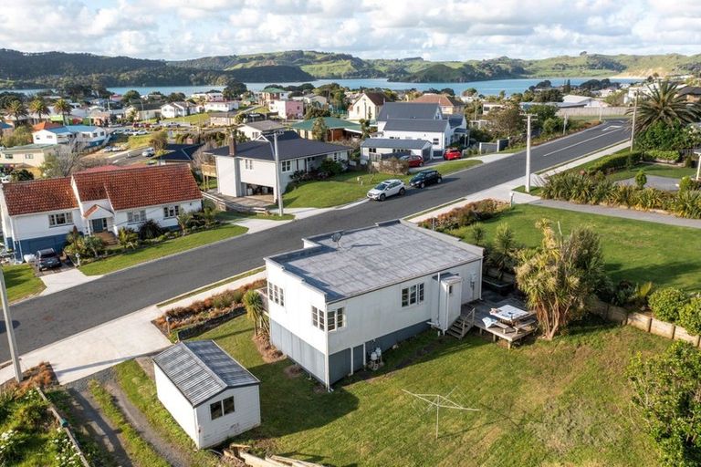 Photo of property in 8a Gilmour Street, Raglan, 3225