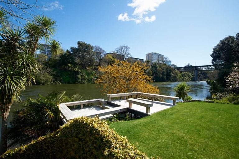 Photo of property in 21 Opoia Road, Hamilton East, Hamilton, 3216