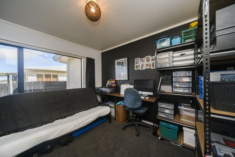 Photo of property in 87 Parnell Heights, Kelvin Grove, Palmerston North, 4414
