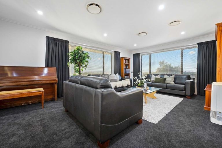 Photo of property in 61 Somerton Drive, Huntington, Hamilton, 3210