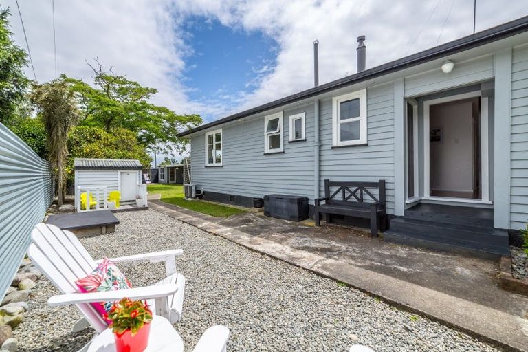 Photo of property in 21 Brooklyn Road, Carterton, 5713