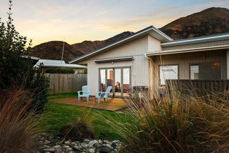 Photo of property in 13 Quill Street, Lake Hayes, Queenstown, 9304