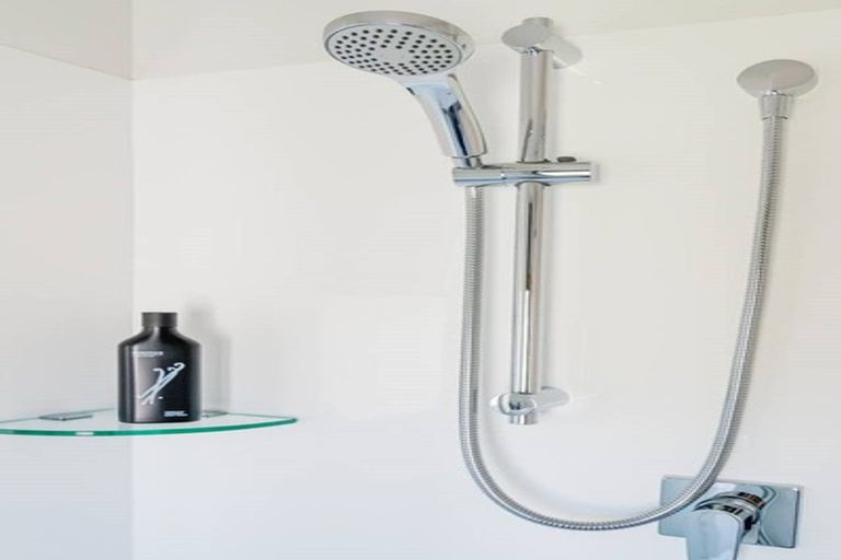 Photo of property in 35 Garreg Road, Fendalton, Christchurch, 8052