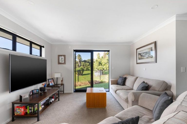 Photo of property in 8 Stevie Lane, Omokoroa, 3114