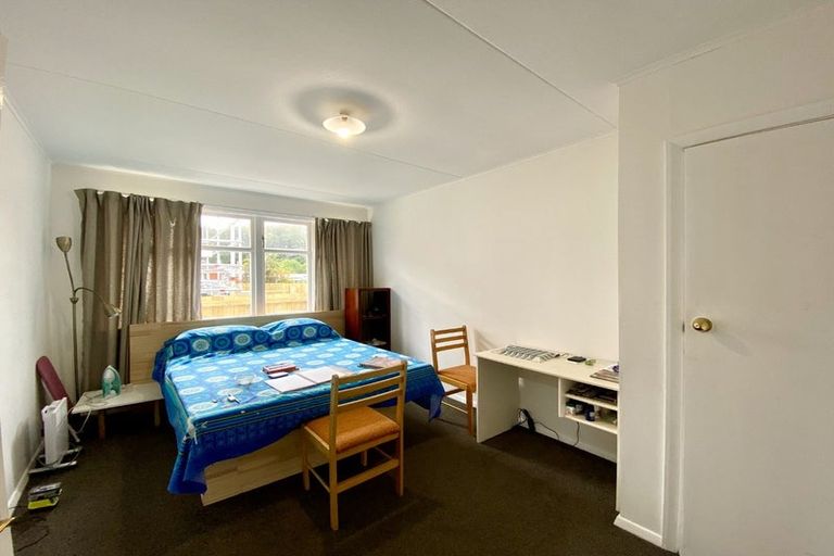 Photo of property in 15 Holdsworth Avenue, Trentham, Upper Hutt, 5018