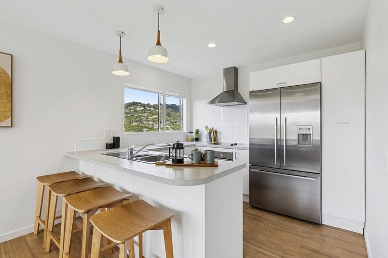 Photo of property in 35 Chartwell Drive, Crofton Downs, Wellington, 6035