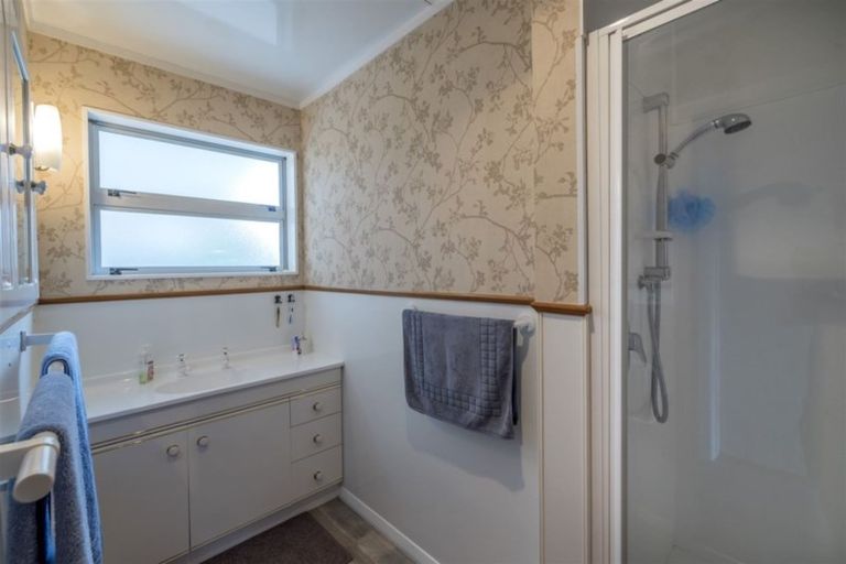 Photo of property in 8 Regal Street, Levin, 5510