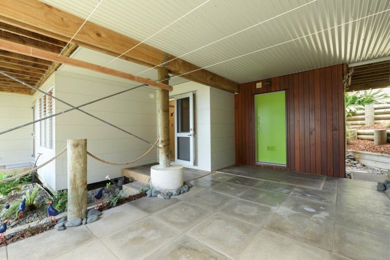 Photo of property in 81 Harbour View Road, Omokoroa, 3114
