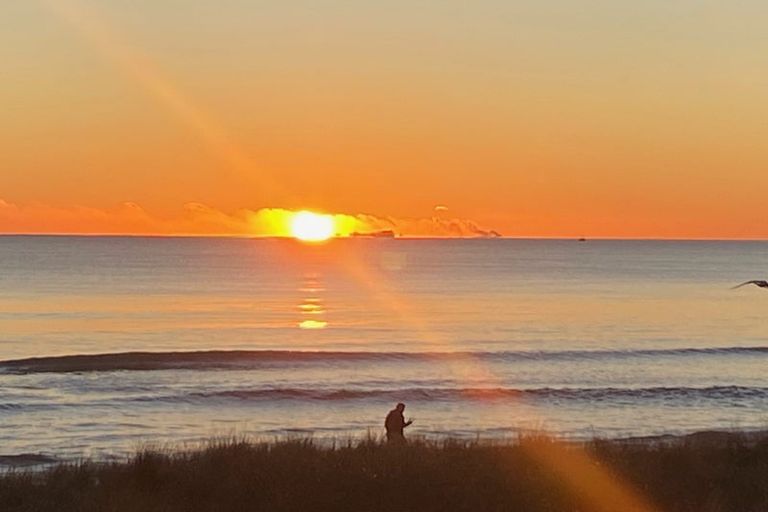 Photo of property in 91 Karewa Parade, Papamoa Beach, Papamoa, 3118