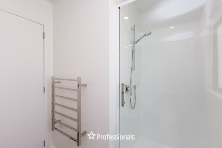 Photo of property in 3/104 Martin Street, Wallaceville, Upper Hutt, 5018