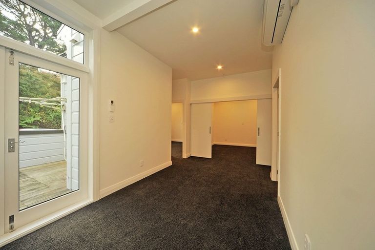 Photo of property in 343 The Terrace, Te Aro, Wellington, 6011