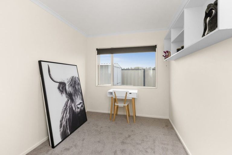 Photo of property in 13 Flemington Place, Taradale, Napier, 4112