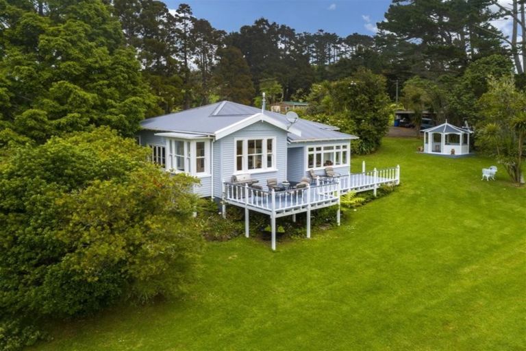 Photo of property in 458 Wairere Road, Waitakere, Henderson, 0782