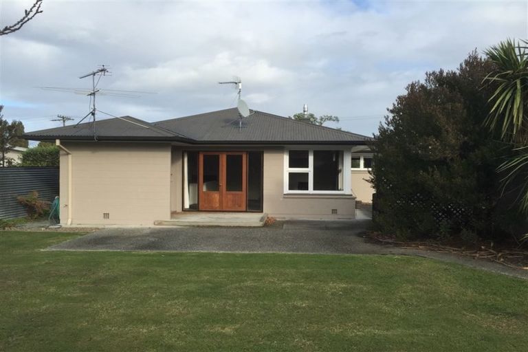 Photo of property in 13 Gilbert Street, Amberley, 7410