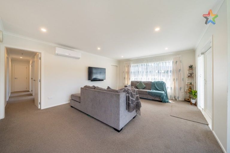 Photo of property in 139a Wainuiomata Road, Wainuiomata, Lower Hutt, 5014