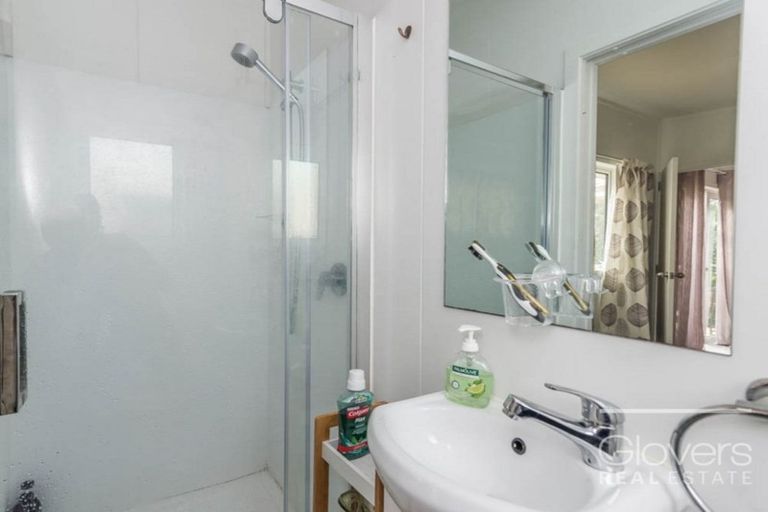 Photo of property in 47 Kamara Road, Glen Eden, Auckland, 0602