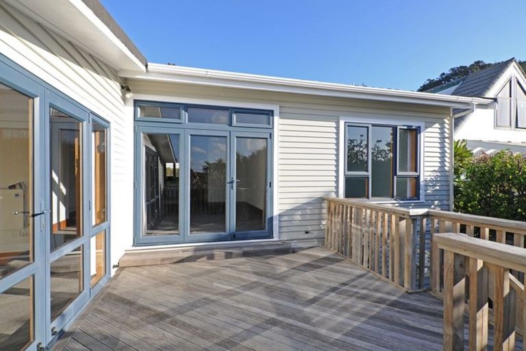 Photo of property in 25 Pinnacle Street, Seatoun, Wellington, 6022