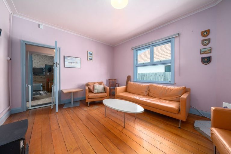 Photo of property in 18 Monorgan Road, Strathmore Park, Wellington, 6022