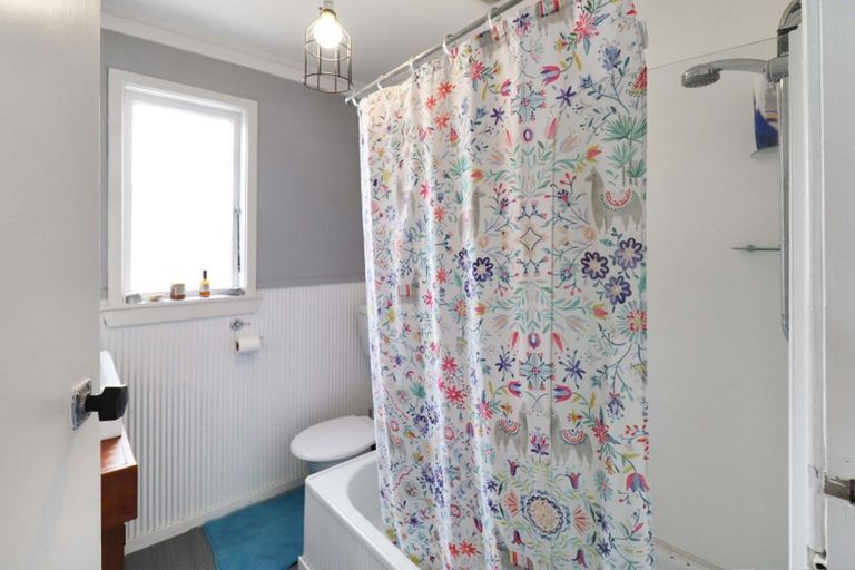 Photo of property in 107 Orangi Kaupapa Road, Northland, Wellington, 6012